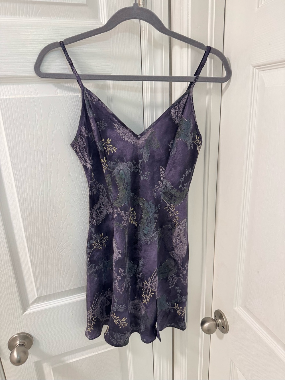 Victoria’s Secret vintage 100% silk mini slip dress sizeXS purple paisley y2k - Picture 5 of 5